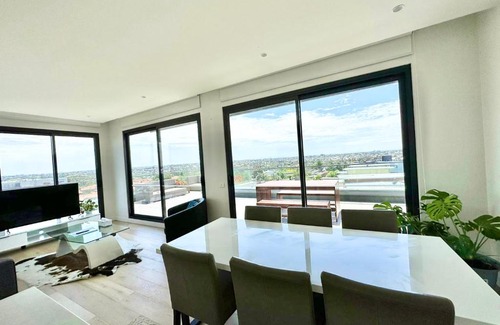 Maribyrnong Apartamento | 2 Bed 2 Bathroom Penthouse With Amazing Balcony & City Views - Across From Highpoint