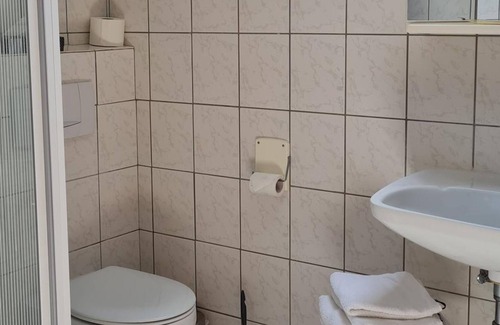Burgsponheim Apartamento | Apartamento de 2 camas (30 m²) - jardín del claustro - bodega y apartamento de vacaciones Erbacher Hof