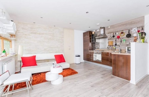 Surat Apartamento | 2 bed apartment