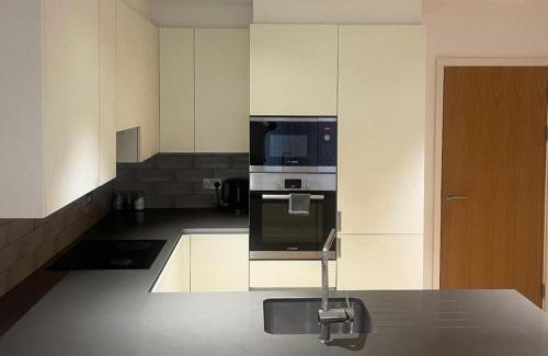 Canning Town Apartamento | 2-Bed Apt Sleeps 4 -Private Parking -WiFi & Tv