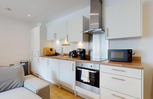 Peninsula Apartamento | 2 Bed By River Thames & 11 Min to Greenwich Station