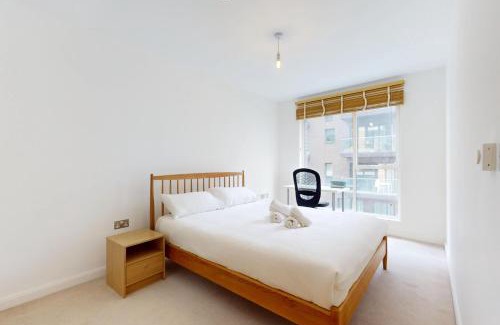 Peninsula Apartamento | 2 Bed By River Thames & 11 Min to Greenwich Station