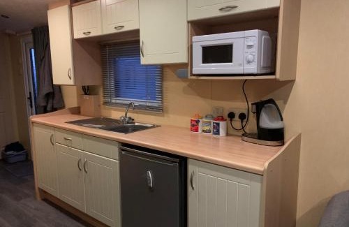Skegness Chalet De Esquí | 2-Bed Caravan - Sleeps 6 - Parking & Veranda