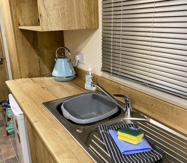 Llanasa Chalet De Esquí | 2 Bed Chalet - Sleeps 5 - Garden - Parking - Wifi