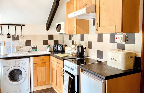Saint Breward Cabaña | Hallagenna Farmhouse, Old Brock Cottage