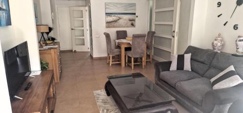 Pego Apartamento | 2 Bed Flat - Sleeps 4 - Pool - Parking - Garden