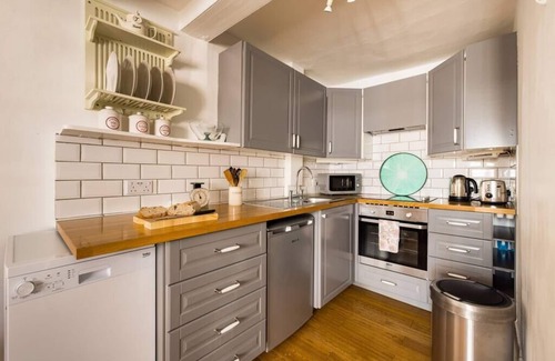 Holborn and Covent Garden Condominio | 2 Bed Homely Apartment near British Museum
