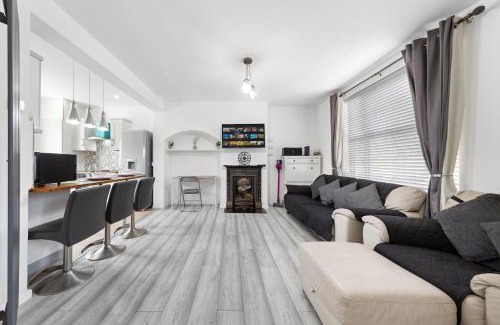 Downham Apartamento | 2-Bed House, Bromley, Free Parking, 30 min to Central London
