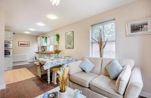 Aspatria Casa | 2 Bed in Aspatria oc-p32645