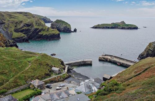 Mullion Casa | 2 Bed in Mullion Cove 36430