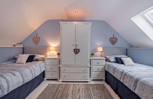 Llanstadwell Casa | 2 Bed in Neyland 43430