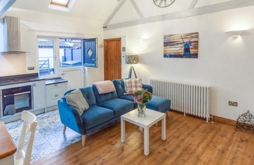 Fakenham Casa | 2 Bed in Stibbard 79993