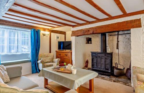 West Compton Casa | 2 Bed in West Bay 77557