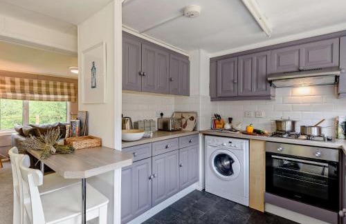 New Forest District Casa | 2 Bed in Woodgreen 82875