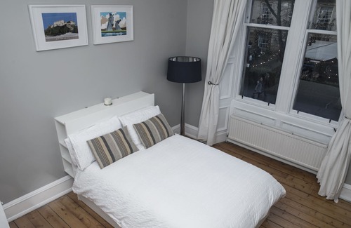 Stockbridge Apartamento | Apartamento de 2 dormitorios en Edimburgo, a 1,6 km del castillo.