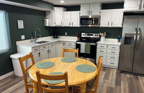 Orem Casa | 2 Bedroom, 1 Bathroom Basement Apartment in Orem