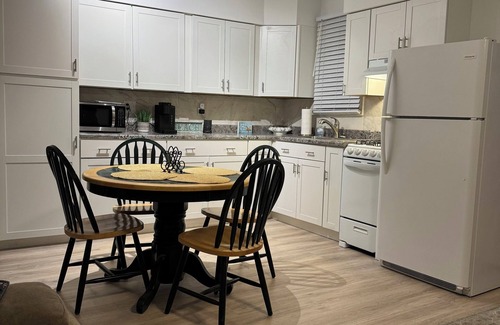 Rio Grande Cabaña | 2 Bedroom 1 Full Bath cottage minutes to beach or bay. 3 Person Max Only !