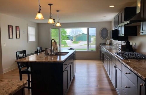 Hart Casa | 2 Bedroom, 2.5 Bath Home, Sleeps 6.