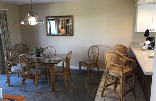 Beachwalk Villa | 2 dormitorios, 2 baños condominio. Mascota firendly