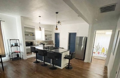 Highland Park Casa | 2 Bedroom 2 Bath Home in Center of San Antonio!