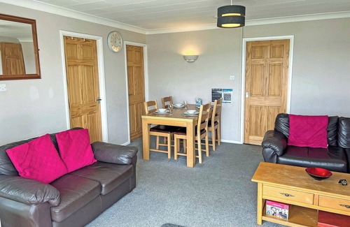 Oulton Broad Casa | 2 bedroom accommodation in Oulton Broad
