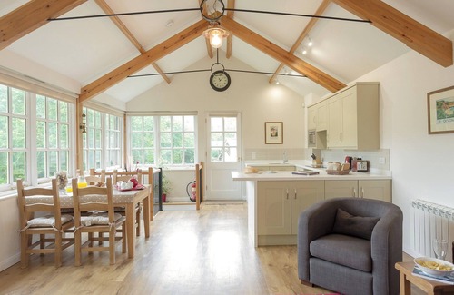 Kingsbridge Cabaña | Alojamiento de 2 habitaciones en Loddiswell Station, near Kingsbridge