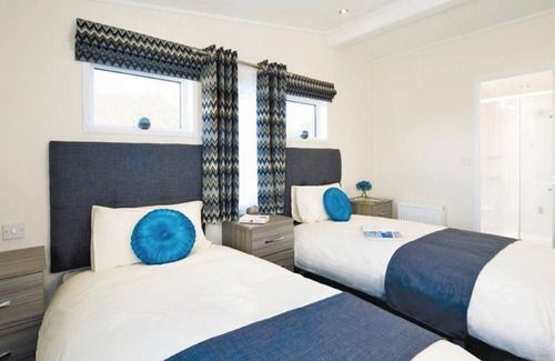 Rhyd-y-foel Cabina | 2 bedroom accommodation in Abergele
