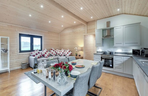 Welby Cabaña | 2 bedroom accommodation in Grantham