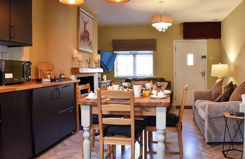 Nantwich Cabaña | 2 bedroom accommodation in Nantwich