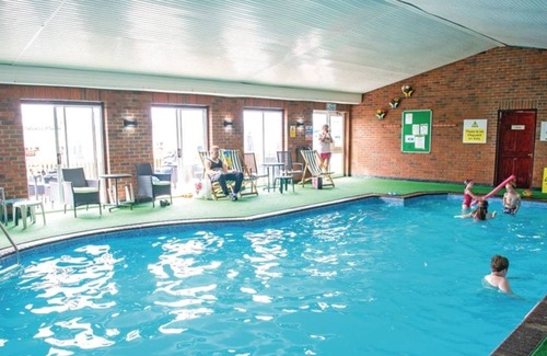 Llanllwchaiarn Cabina | 2 bedroom accommodation in New Quay