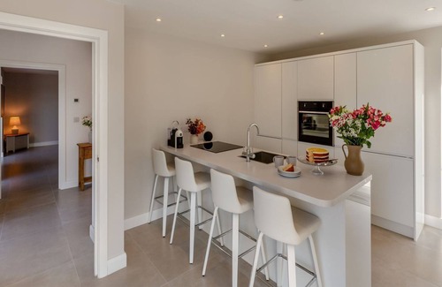 Halfway House Cabaña | 2 bedroom accommodation in Oswestry
