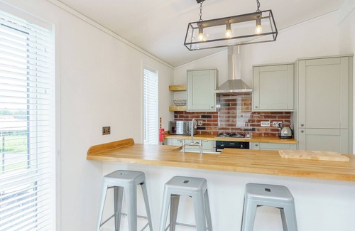 Ellesmere Chalet De Esquí | Alojamiento de 2 habitaciones en Tetchill