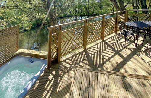 Dilton Marsh Chalet De Esquí | Alojamiento de 2 habitaciones en Westbury
