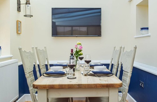 Llanboidy Cabaña | 2 bedroom accommodation in Llanboidy, near Laugharne