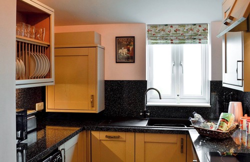 Tidenham Cabaña | 2 bedroom accommodation in Stroat, near Chepstow