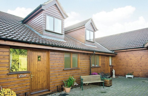 Smallburgh Cabaña | Alojamiento de 2 habitaciones en Wayford Bridge, near Stalham