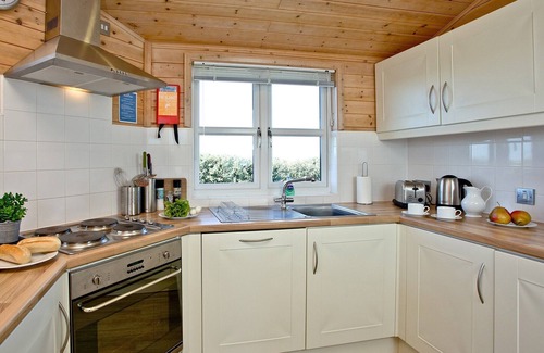 St Merryn Cabina | 2 bedroom accommodation in St Merryn, Padstow