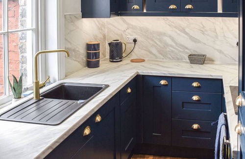 Saltaire Village Cabaña | 2 bedroom accommodation in Saltaire, near Haworth
