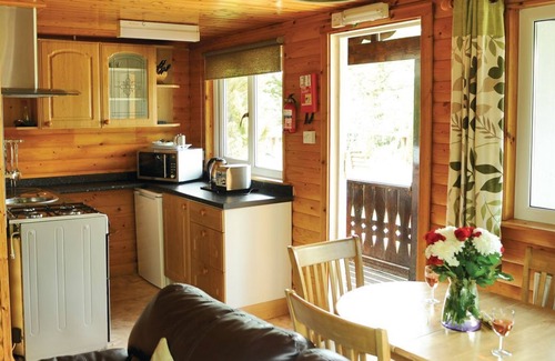 Ystradgynlais Cabina | 2 bedroom accommodation in Brecon Beacons National Park, Powys