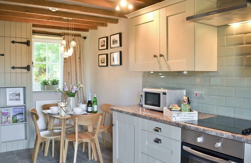 Llanddewi Brefi Cabaña | Alojamiento de 2 habitaciones en Llandewi Brefi, near Tregaron
