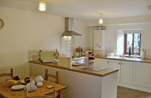 Cilybebyll Cabaña | Alojamiento de 2 habitaciones en Rhos, near Pontardawe