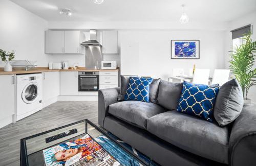 Cradley Heath Apartamento | 2 Bedroom Apartment - Private Parking - Wifi - Netflix - Top Rated - 51C