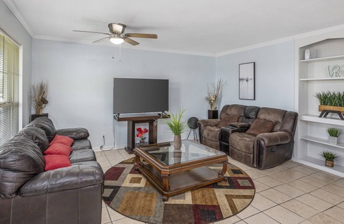 Iowa Casa | 2 Bedroom apartment in Iowa, La #3