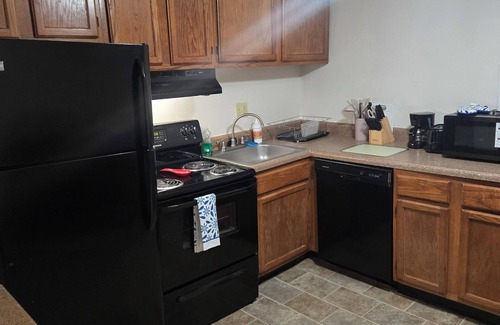 Glencoe Apartamento | 2-bedroom apartment in awesome West County with AC, Fitness Room and Laundry