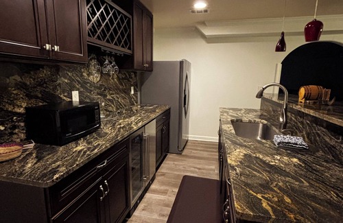 Loganville Apartamento | 2-bedroom apartment Loganville with AC, fitness room, bar area