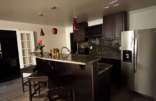 Loganville Apartamento | 2-bedroom apartment Loganville with AC, fitness room, bar area