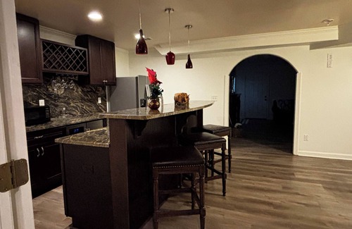 Loganville Apartamento | 2-bedroom apartment Loganville with AC, fitness room, bar area