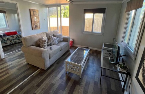 Grafton Apartamento | 2 Bedroom Cabin with off street parking