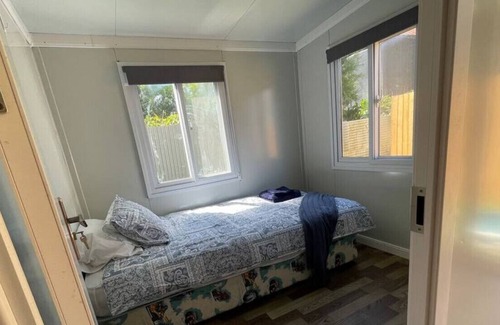 Grafton Apartamento | 2 Bedroom Cabin with off street parking