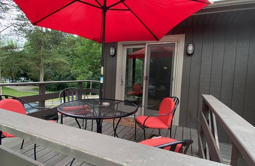 Green Lake Casa | 2 Bedroom Coach House, Green Lake, WI